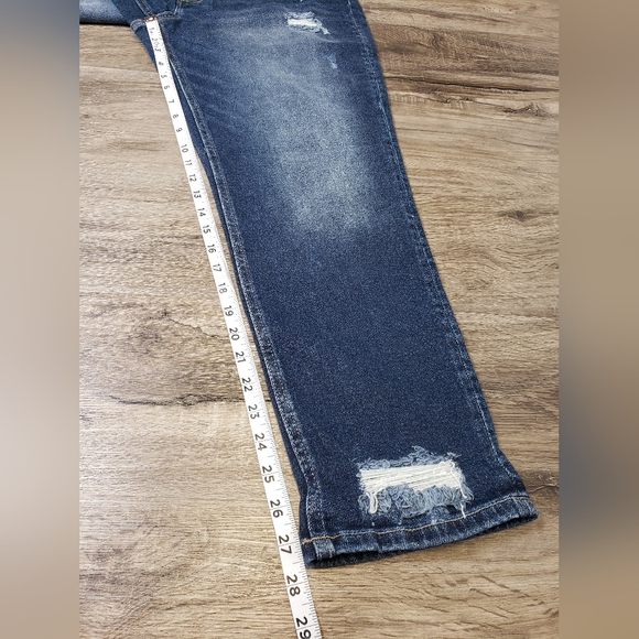 KanCan Estilo Women's 16 Style 126523 Cut 40850 - Picture 8 of 9